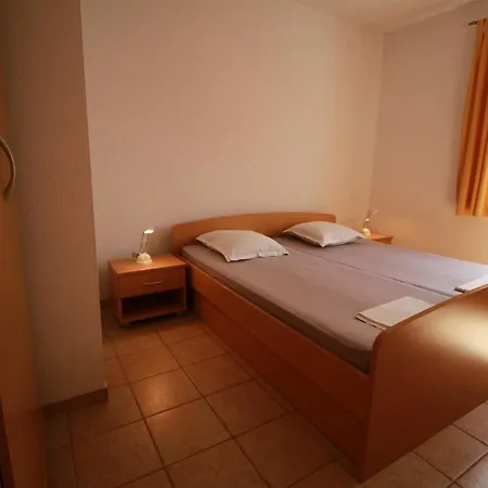 Guest house Janja Malinska